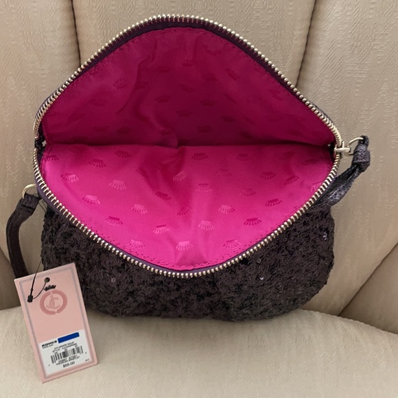 Juicy Couture clutch/wristlet bag. - Picture 7 of 10